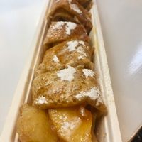 10,45€ vegan apple stuffed pancakes with maple syrup at The Happy Pig Pancake Shop in Amsterdam