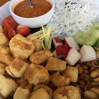 Lettuce wraps at Thip Khao in Washington