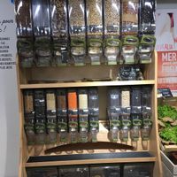 Vrac at Naturalia Vegan - Merlin in Paris