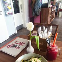Sojabandnudeln und Roote Beete Limonade at Zoom Cafe in Chemnitz