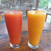 Papaya smoothie, and mango smoothie at Tu Pande in Penida Island