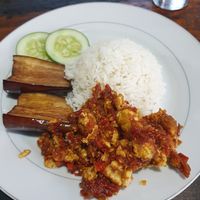 Tempe Penyet (fried tempe, eggplant, with rice) 50k at Tu Pande in Penida Island