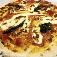 Pizza at Iaia Cristina in Barcelona