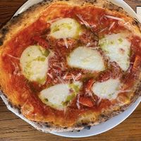 Pizza at Iaia Cristina in Barcelona