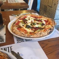 Vegetarian pizza at Iaia Cristina in Barcelona
