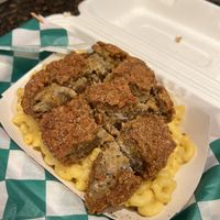 Plain Jane chick’n Mac  at Sprouting Dreams in Dayton
