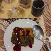 Corn and spirulina cake at Raw Porto Alegre in Porto Alegre