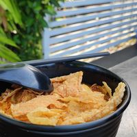 Enjoying Laksa at outdoor at Harmony Kopitiam in Muar