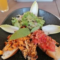 Dreierlei Bruschetta mit Salat at Cafe Pause in Freudenstadt