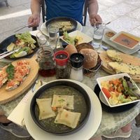 Bis auf das Käsenbrot rechts im Bild, war alles vegan!   at Cafe Pause in Freudenstadt