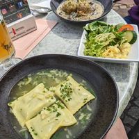 vegane Maultaschen mit Kartoffelsalat at Cafe Pause in Freudenstadt