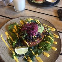 Jackfruit filled pepper with guacamole & beans  at Moagem in Aljezur