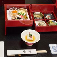 The initial red box small plates at Ungai in Matsushima