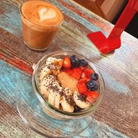 overnight oats with berries at Elska Coffee in Vilnius