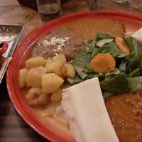 Veg plate for 2 + hummus at Im Herzen Afrikas in Frankfurt