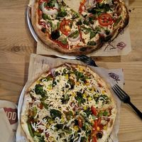 Vegan pizzas! at Mod Pizza in Highland