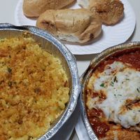 Vegan mac n cheese and veggie lasagna at Leona & 3 Brothers in Lynbrook