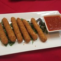 Mozzarella sticks at Leona & 3 Brothers in Lynbrook