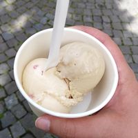 Rose and chaï ice cream at The Sacred in Zurich