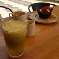 Pepino Juice, Cofee & vegan Cup Cake at Goldig in Lagos