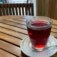 Chá quente de hibisco num dia frio em Foz  at Pop Art Cafe in Foz Do Iguacu