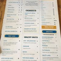 Parte delantera de la carta at Moksha Yoga and Surf Hostel in Huanchaco