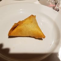 Vegan samossas at Sanskar Nepal in Lisbon