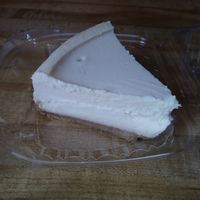 New York style cheesecake at enVegan in Morrow