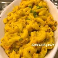Mac and cheeze at enVegan in Morrow
