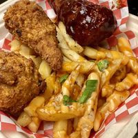 Drumstick platter at Dajen Eats in Eatonville