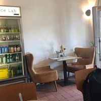 Cute at Mandarine in Paris