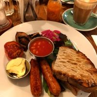 Full vegan brekkie. at Greasy Spoon - Hagagatan in Stockholm