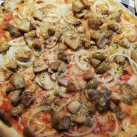 Vegan pizza.

Photo by: ‎Maya F. on Facebook at Pizzeria Verdi Verdi in Zalec