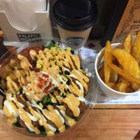 falafel bowl at Falafel Brothers - Minato in Tokyo