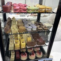 Display with little baked treats  at Veganfabrik - velovecakes in Frankfurt