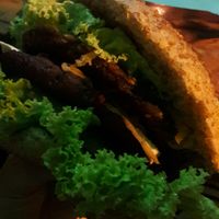 vegan burger, doble proteína  at Ksama in Bello