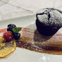Dessert vegan al cioccolato con marmellata di albicocche  at Ladin & El Tobià in Vigo Di Fassa