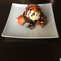2020/01/11 Brownie with Coco Ice Cream.... yum at El Grifo in Caguas