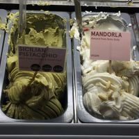 Vegan flavors  at La Gelatiera in London