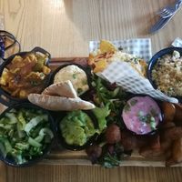 Vegan sharing platter at Y Not Bar & Grill in Thurso