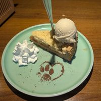 Apple crumble pie with cream and ice cream   at Katzentempel - Nürnberg in Nuremberg