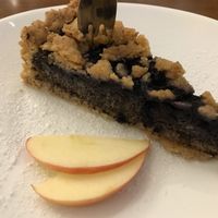 Poppyseedstreuselkuchen - Really delicious but small sizes in relation to the price at Katzentempel - Nürnberg in Nuremberg