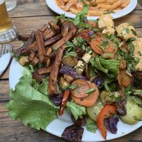 Assiette Falafels maison, mayo chipotle vegan at L'Innocent in Riviere-du-loup