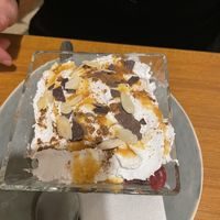 Lebkuchen with whipped cream and cherries  at Vins Vegan in Feistritz An Der Drau