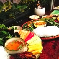 Vermicelli and fresh roles at Thien Tra Dao in Hanoi