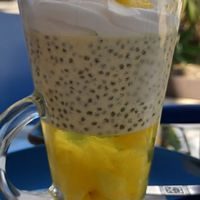 Gelatina de ananás com pudim de chia at Veggie Cafe in Albufeira