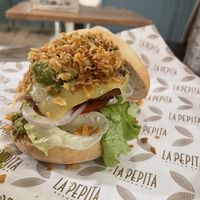 Hamburguesa vegana  at La Pepita Burger Bar in Ourense