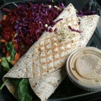 panini et salade at NESS in Quebec