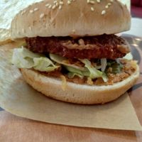 burger with peanut butter - savay (?) at Voodies in Vienna