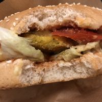 cheese burger at Voodies in Vienna